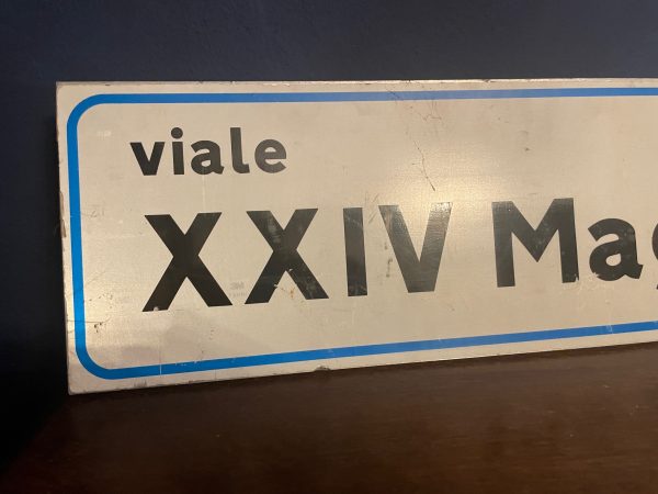 Panneau métallique nom de rue italienne Viale XXIV Maggio - Cartello in metallo con il nome della strada italiana Viale XXIV Maggio – Image 5