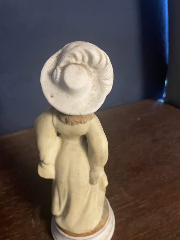Figurine en biscuit polychrome jeune femme travail allemand-Figurina in bisquit policroma raffigurante una giovane donna, opera tedesca – Image 8