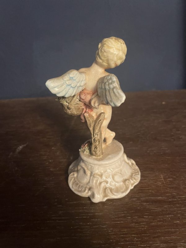 Figurine de Cupidon en porcelaine allemande (Meissen)-Figurina di Cupido in porcellana tedesca (Meissen) – Image 5