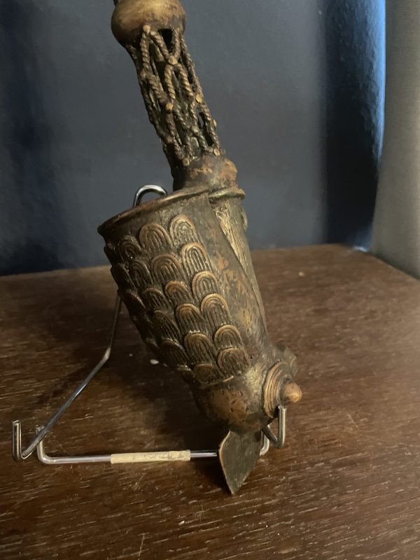 Pipe de cérémonie en bronze Bamoun Cameroun-Pipa cerimoniale in bronzo Bamoun del Camerun – Image 4
