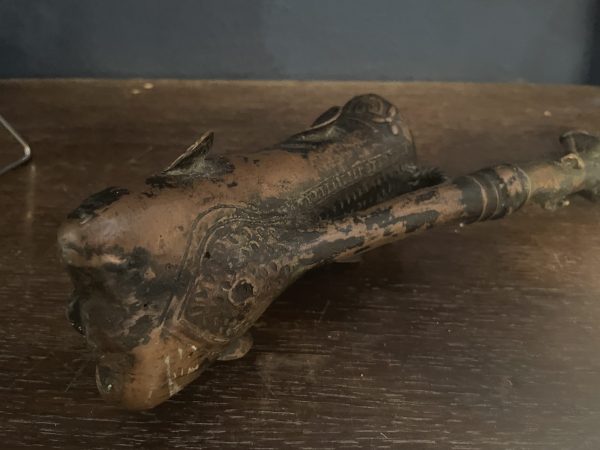 Pipe de cérémonie en bronze Bamoun Cameroun-Pipa cerimoniale in bronzo Bamoun del Camerun – Image 9
