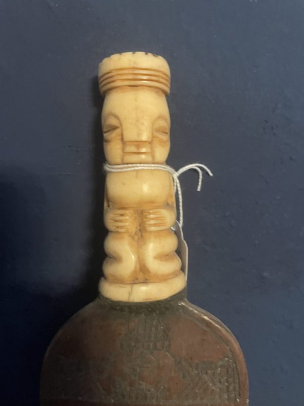 Peigne Bamoun en os et bois Cameroun Afrique artisanat d'art - Pettine Bamoun in osso e legno Camerun Africa arti e mestieri – Image 4