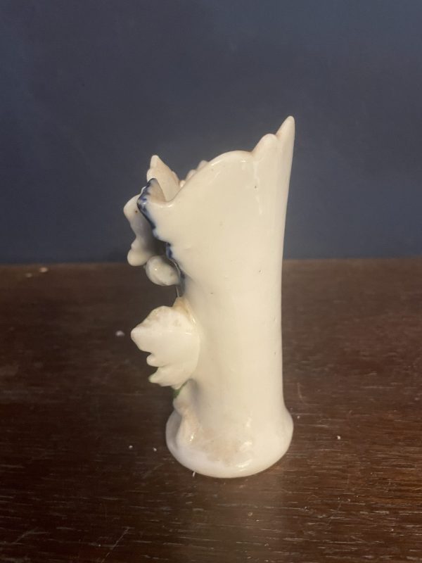Vase de mariée en porcelaine blanche et de couleur décor floral-Vaso nuziale in porcellana bianca e colorata con decorazione floreale – Image 4