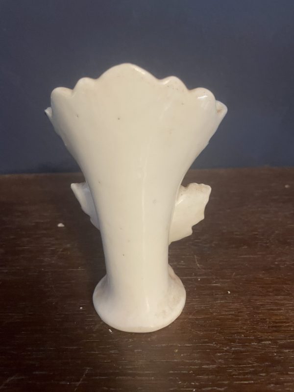 Vase de mariée en porcelaine blanche et de couleur décor floral-Vaso nuziale in porcellana bianca e colorata con decorazione floreale – Image 5
