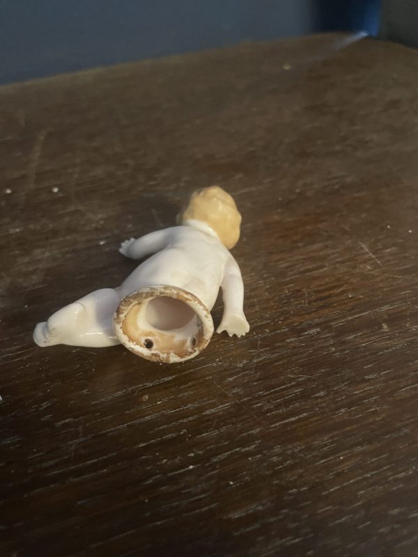 Figurine en porcelaine allemande chérubin-Figurina di cherubino in porcellana tedesca – Image 2