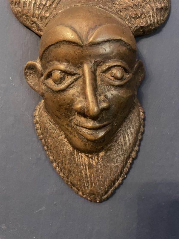 Masque Bamoun bronze à patine noire Cameroun Afrique - Maschera in bronzo Bamoun con patina nera Camerun Africa – Image 3