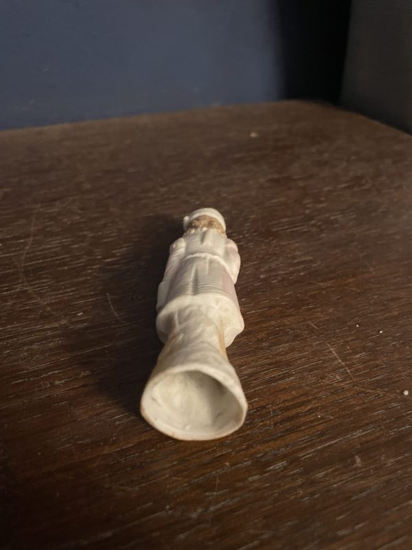Figurine en biscuit polychrome jeune femme élégante-Statuina in bisquit policroma raffigurante una giovane donna elegante – Image 5