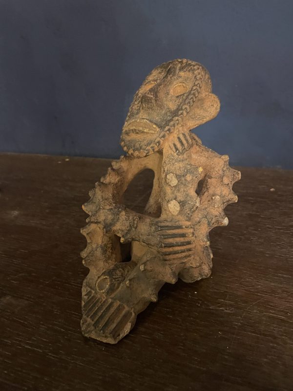 Statue en terre cuite homme assis travail africain Mali - Statua in terracotta di un uomo seduto, opera africana, Mali – Image 6