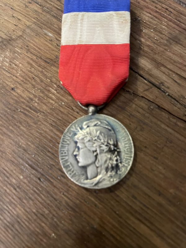 Médaille d'argent du travail Honneur et Patrie-Medaglia d'argento al lavoro, all'onore e alla patria – Image 3