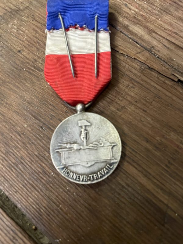 Médaille d'argent du travail Honneur et Patrie-Medaglia d'argento al lavoro, all'onore e alla patria – Image 5