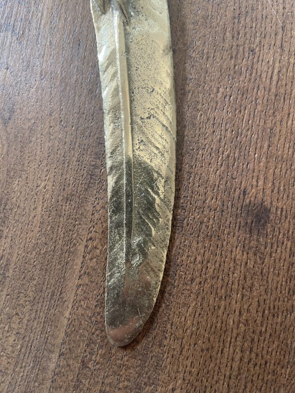 Tagliacarte in bronzo con piuma e zampa di gallina-Ouvre lettre bronze plume et patte de poulet – Image 4
