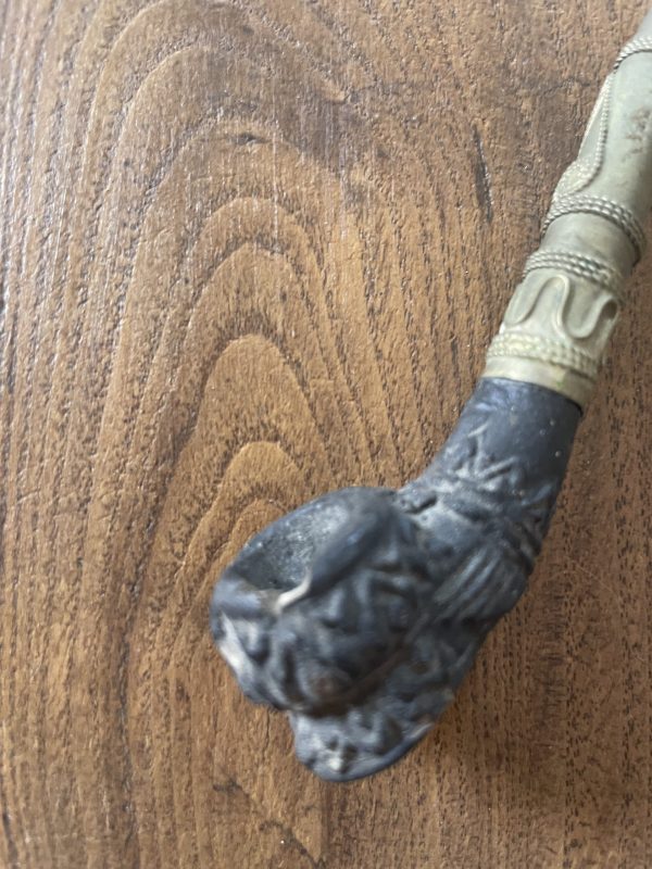 Pipa in ottone e terracotta scolpita-Pipe en laiton et terre cuite sculptée travail de Birmanie – Image 6