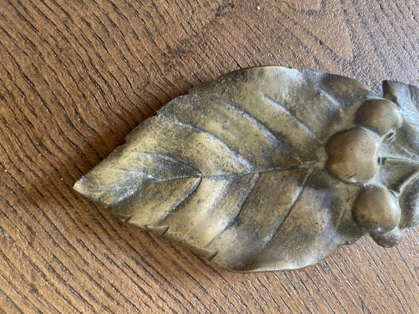 Ciotola vuota in bronzo con foglia di ciliegio in stile Art Nouveau-Coupelle vide poche feuille de cerisier en bronze Art Nouveau – Image 4