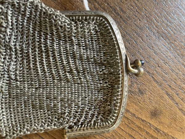 Borsa a rete metallica argentata degli anni '900-Porte monnaie en mailles de métal argenté année 1900 – Image 2