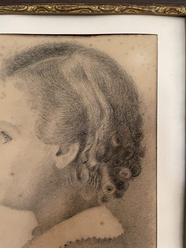 Disegno incorniciato Ritratto di una giovane ragazza firmato datato 1943-Dessin encadrée Portrait de jeune fille signé daté 1943 – Image 6