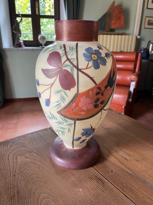 Vaso in opalino con decoro floreale e di uccelli, anni '900-Vase en opaline décor floral et oiseaux années 1900 – Image 4