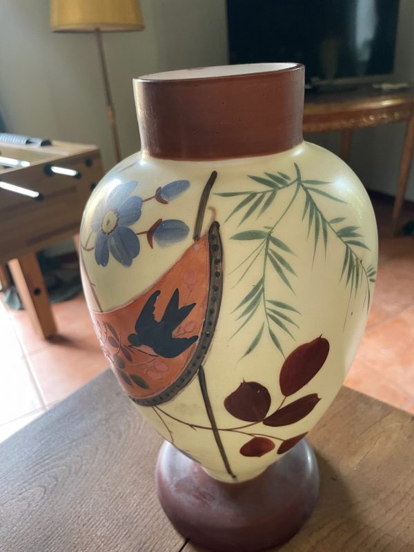 Vaso in opalino con decoro floreale e di uccelli, anni '900-Vase en opaline décor floral et oiseaux années 1900 – Image 8