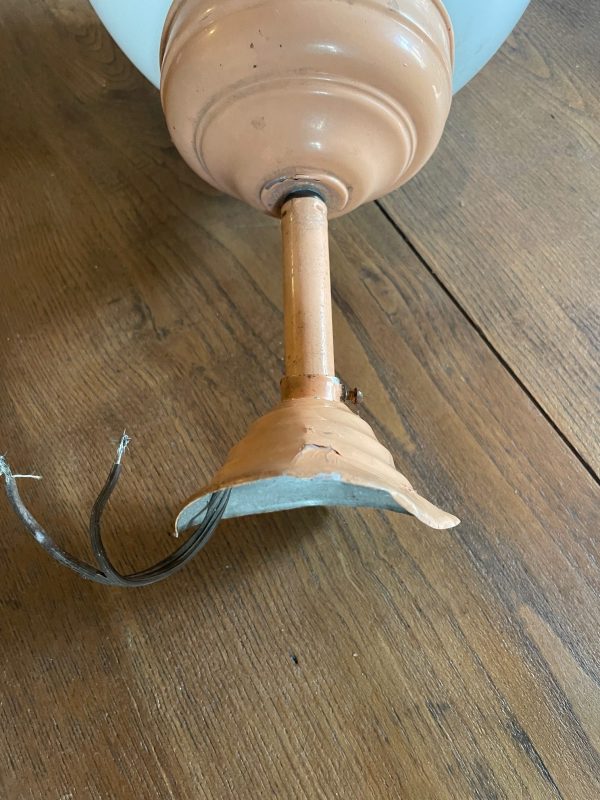Lampadario a sospensione in vetro bianco e metallo verniciato-Lustre suspension verre blanc et métal peint – Image 3