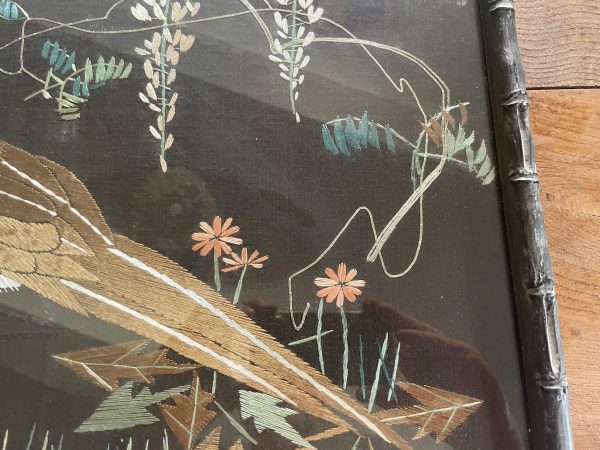 Pannello in tessuto incorniciato, opera asiatica, anni 1900-Panneau en tissu encadré Travail asiatique années 1900 – Image 3
