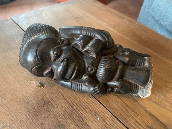 Pipa cerimoniale in argilla del Camerun - Bamileke-Pipe de cérémonie du Cameroun en terre cuite- Bamileke – Image 6
