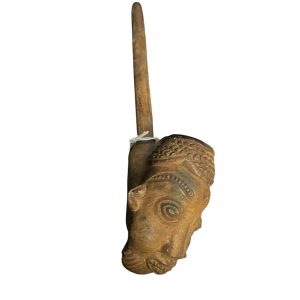 Pipe en bois Bamikele du Cameroun à figure d'homme-Pipa di legno Bamikele del Camerun con figura maschile