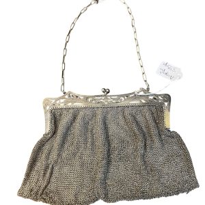 Sac de bal en cote de maille et monture décor floral en argent 800, années 1900 - Borsa a sfera in maglia di ferro e cornice con decoro floreale in argento 800, anni '900