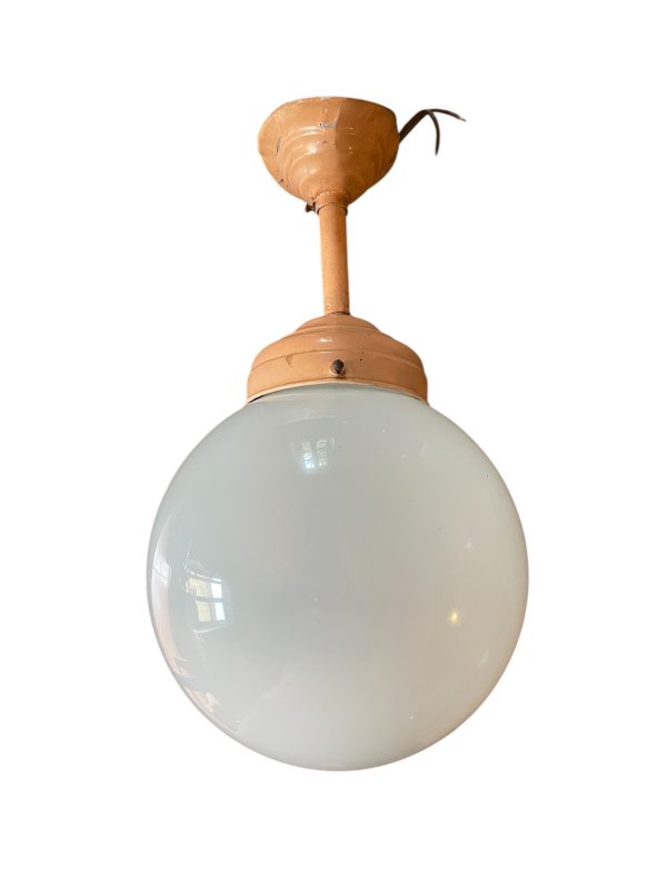 Lampadario a sospensione in vetro bianco e metallo verniciato-Lustre suspension verre blanc et métal peint