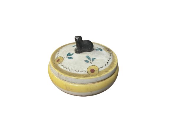 Boite en porcelaine pilulier décor peint couvercle avec poignée "chat"-Portapillole in porcellana con decoro dipinto e coperchio con manico a forma di "gatto"